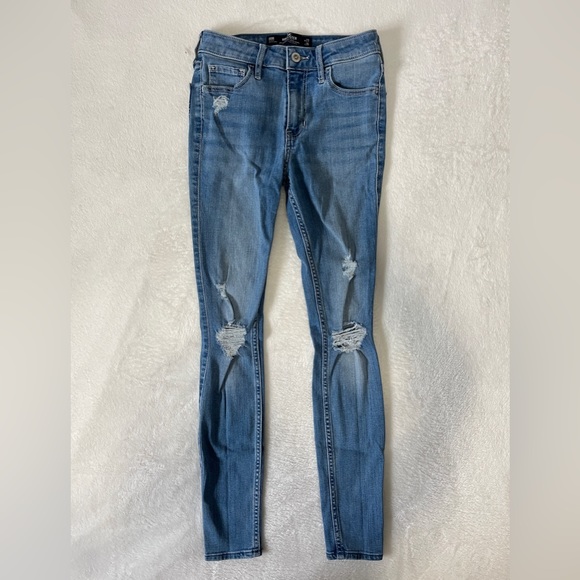 ✨Free w/ bundle Hollister Skinny Crop Jeans - Picture 2 of 3